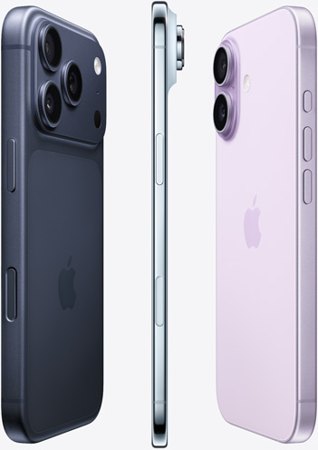 De camerazijde van iPhone 17 Pro in Diepblauw, zijprofiel van iPhone Air in Hemelsblauw en de achterkant van iPhone 17 in Lavendel, gepresenteerd in een waaiervormig patroon