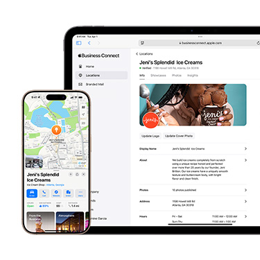 Tampilan depan iPad yang memperlihatkan platform Apple Business Connect untuk sebuah usaha. Di depan iPad terdapat iPhone yang memperlihatkan informasi Peta Apple milik usaha tersebut.