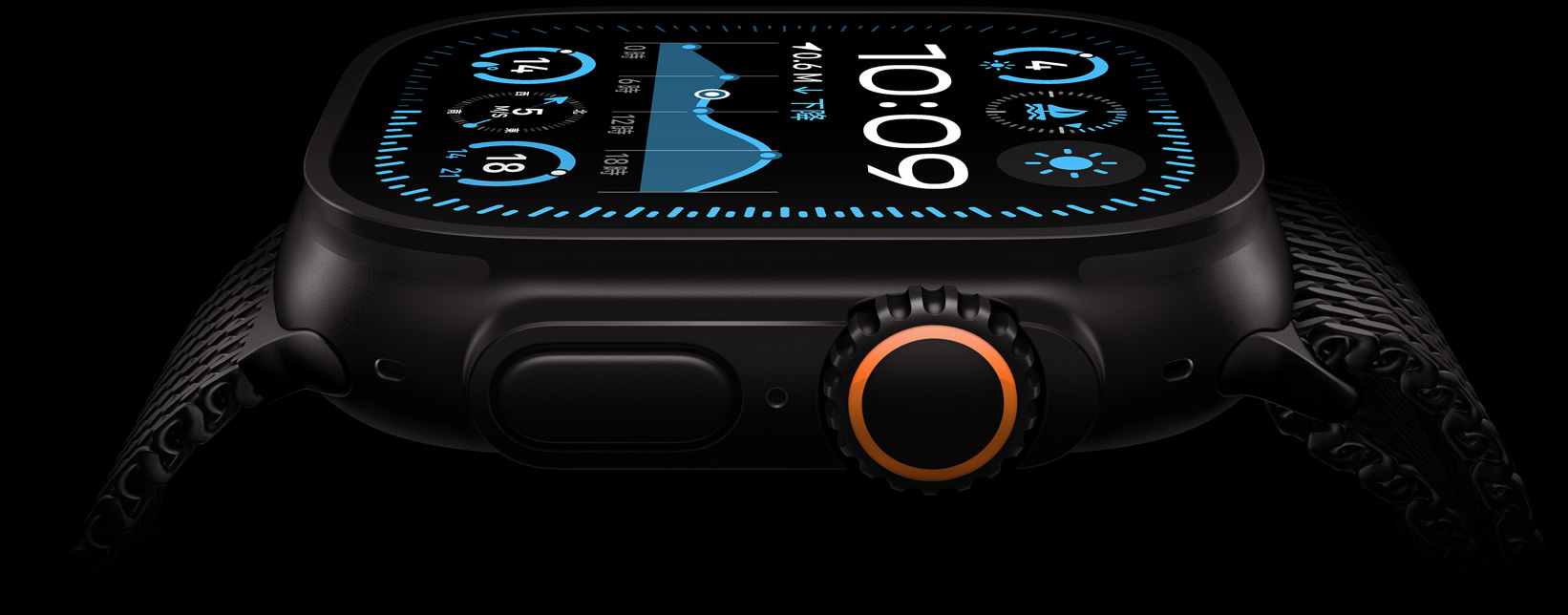 Apple Watch Ultra 2のブラックチタニウムケースのスクリーン。時刻、気溫、ライブアクティビティが表示されている