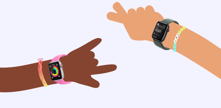 一隻卡通兒童手上戴住 Apple Watch SE，展示健身記錄圓圈；旁邊另一隻卡通兒童手亦戴住 Apple Watch SE，展示訊息 app。