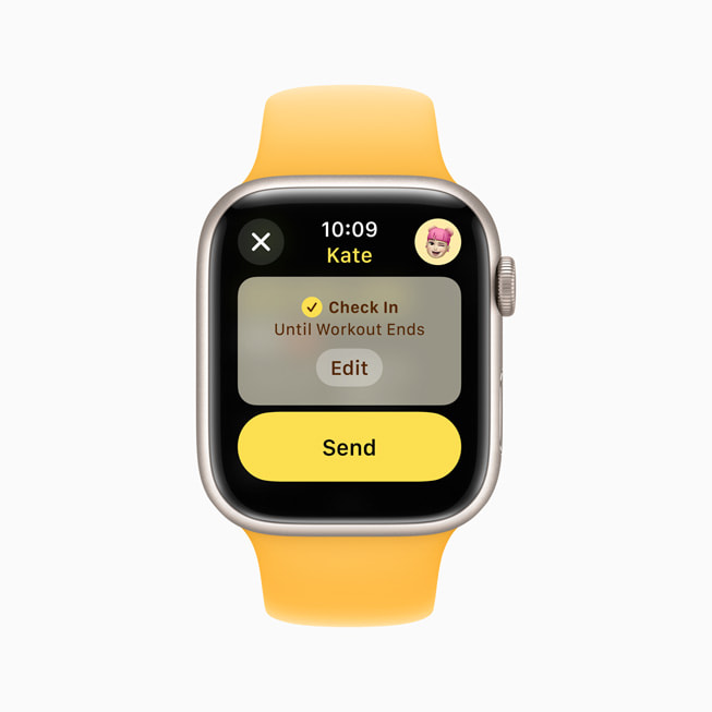 系統(tǒng)會(huì)提示使用者在 Apple Watch Series 9 上選擇「平安通報(bào)」設(shè)定。