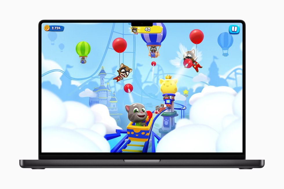 Jalan permainan Talking Tom Blast Park ditampilkan di MacBook Pro 16 inci.