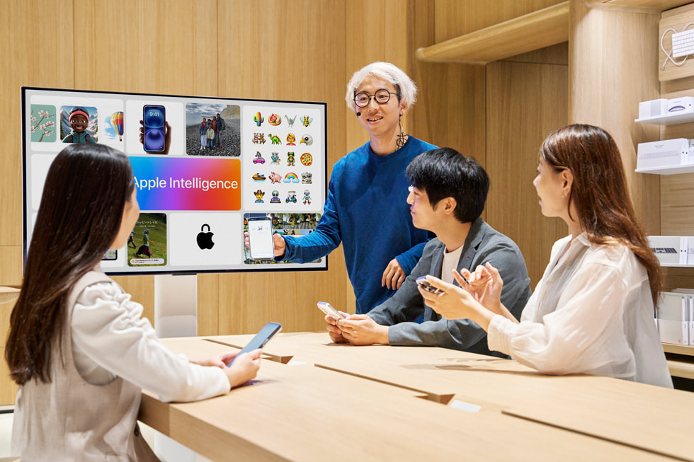 Apple 梅田でToday at Appleセッションを?qū)g施しているチームメンバー。