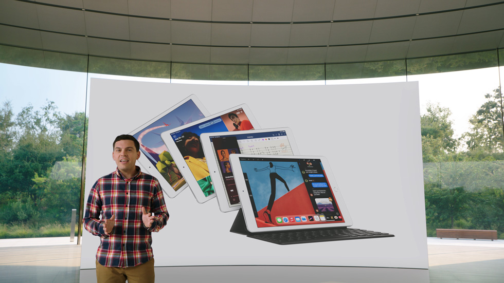 Ted Merendino, sekizinci nesil iPad’i tan?t?yor.