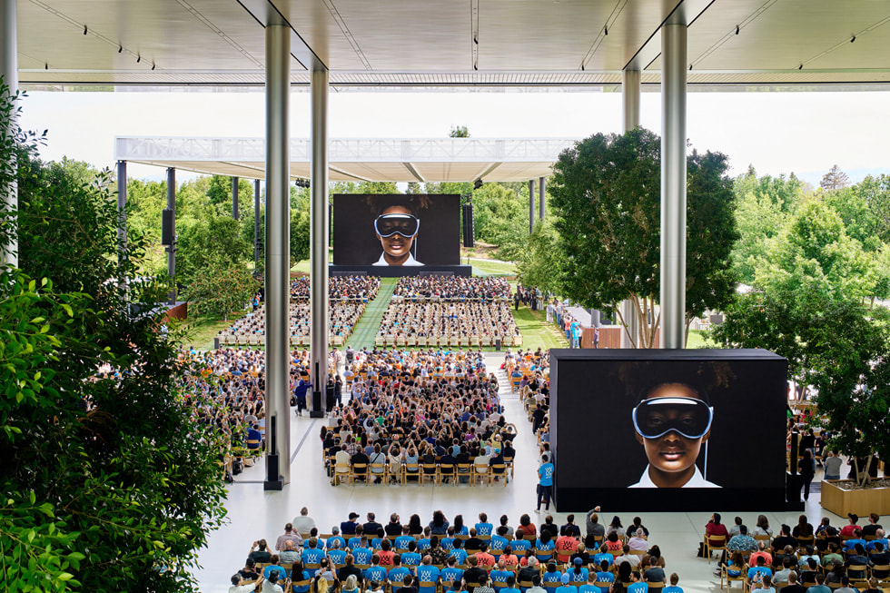 ?????? ?? ???????? ?????? ??? ??????? ?? Apple?Park ??????? ????? ???????? ?????? WWDC23.