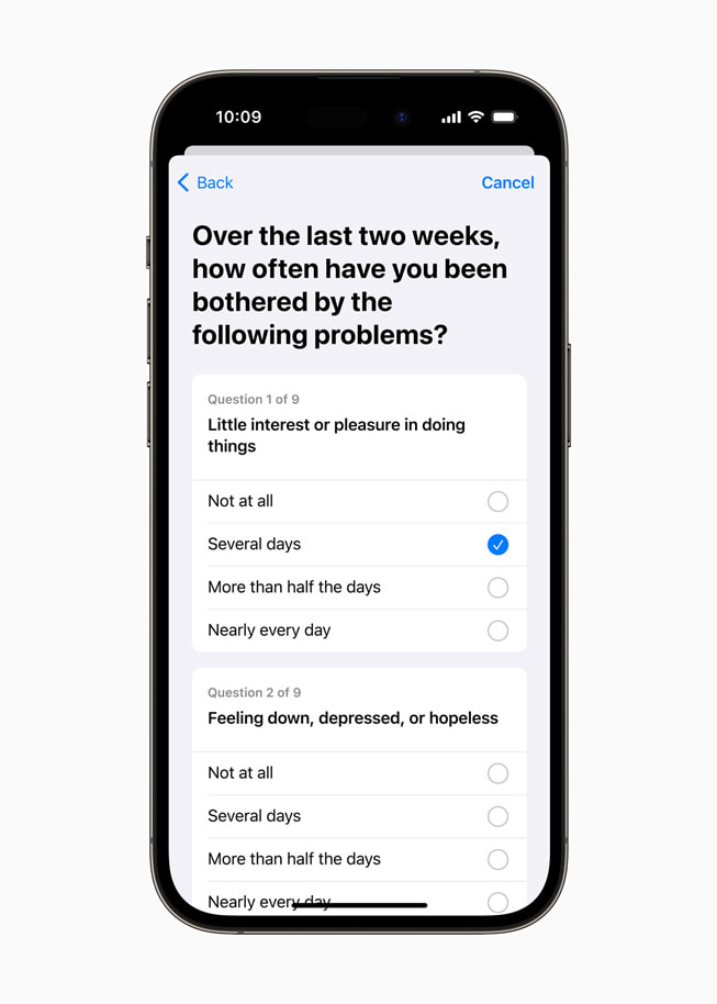 iPhone 14 Pro menampilkan penilaian kesehatan mental.