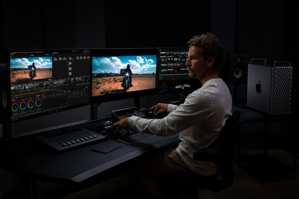 ???? ?????? Apple ???? ??? DaVinci Resolve ??? Mac Pro ??? ???? ??? ???? ??? ????? ??????.