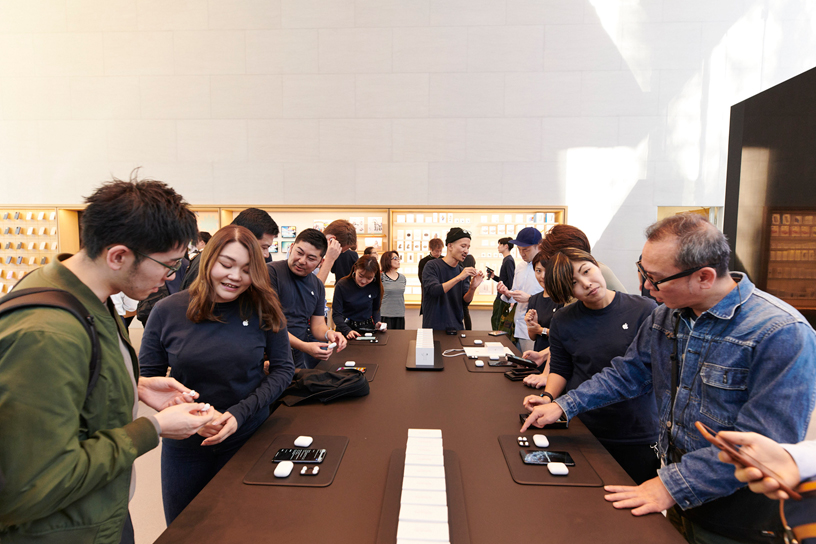 ????? ???? Apple ??????? ??????? ??? ????? ?? ???? Apple Omotesando ?? ?????.