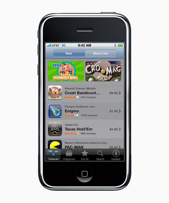 Ekran?nda ilk iOS App Store’un yer ald??? birinci nesil iPhone.