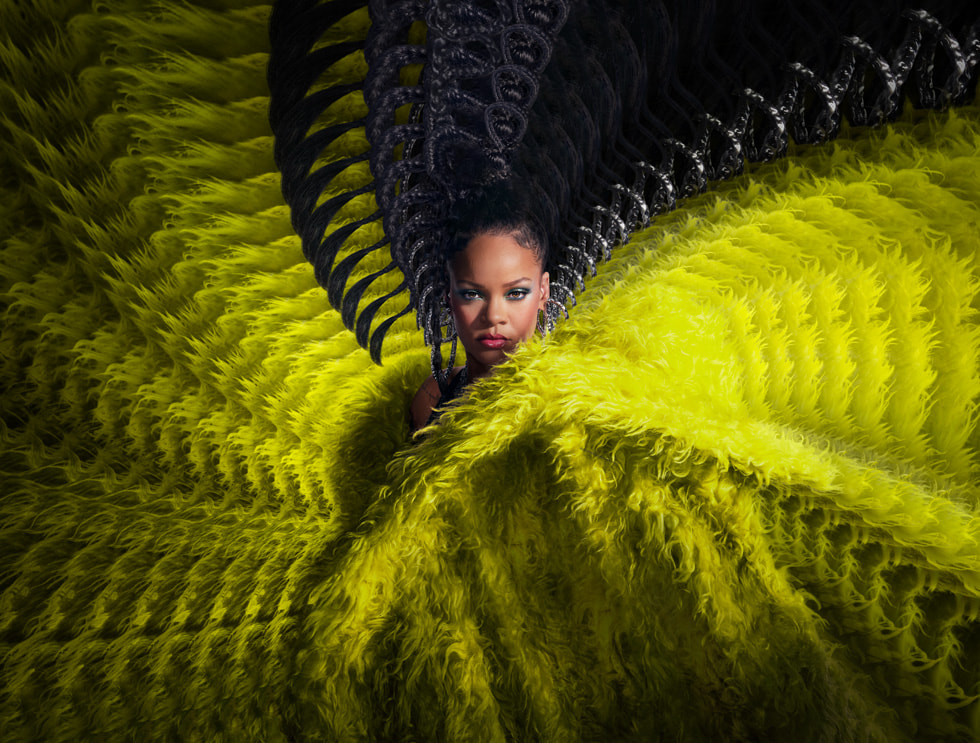 Apple?Music Super Bowl LVII Devre Aras? G?sterisi Rihanna Uzamsal Ses tan?t?m posteri.