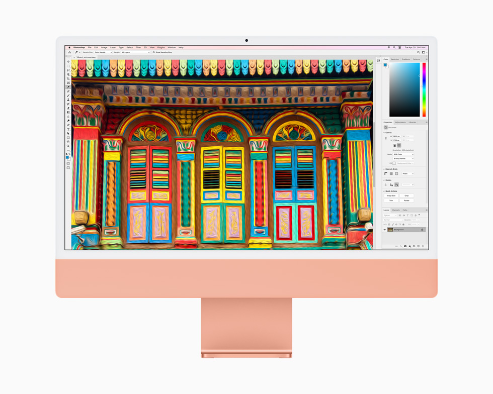 Turuncu bir iMac’te g?sterilen, Photoshop’ta düzenlenmi? bir foto?raf.