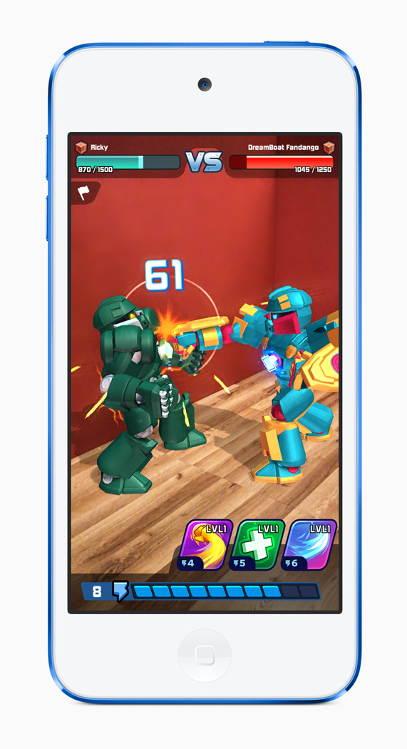 iPod touch’ta g?rüntülenen bir robot sava?? oyunu. 