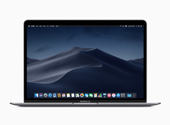 Ekran? macOS Mojave Koyu Mod ile g?sterilen MacBook Air.