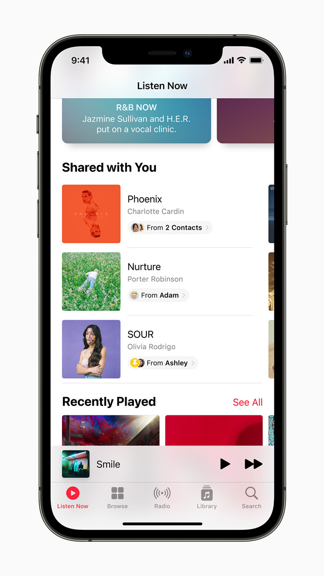 iPhone 12 Pro’da Apple Music’teki Sizinle Payla??lan ?zelli?i g?steriliyor.