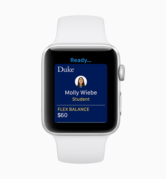 Yeni ??renci Kimli?i ?zelli?i ekran?n? g?steren beyaz Apple Watch