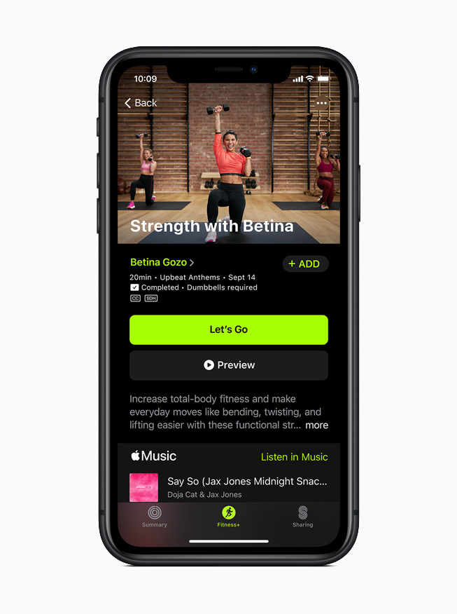 iPhone 11 Pro’da Apple Fitness+ uygulamas?nda gü? antrenman? g?rüntüleniyor.