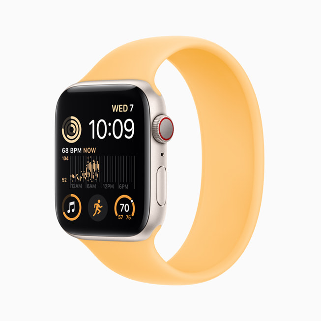 Y?ld?z ????? rengi alüminyum kasaya sahip yeni Apple Watch SE.
