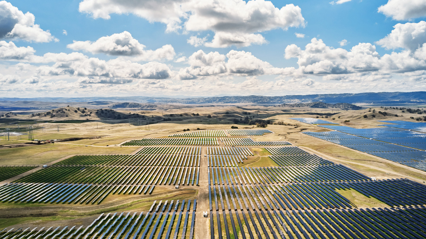 Yeni California Flats güne? enerjisi depolama tarlas?. 