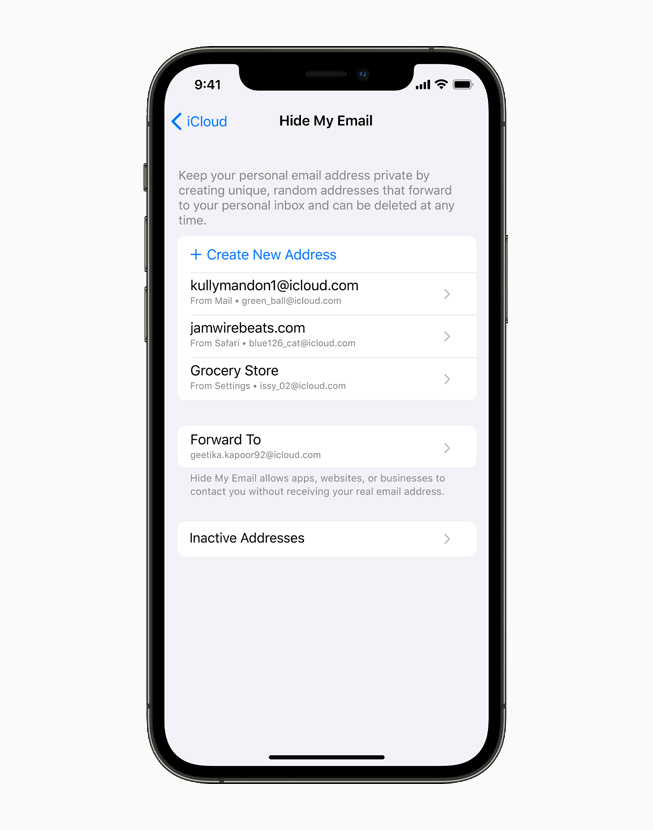 iPhone 12 Pro’da E-postam? Gizle ?zelli?i ile olu?turulmu? benzersiz, rastgele e-posta adreslerinin bir listesi g?steriliyor.