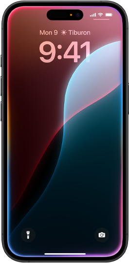 Několik iPhon? se posouvá zleva doprava, na ka?dém se zobrazuje jiná funkce Apple Intelligence.