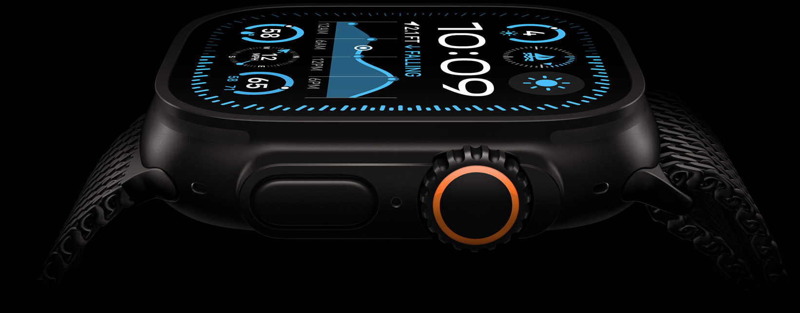 Sk?rmen p? Apple Watch Ultra 2, p? en model med urkasse i sort titanium, der viser klokkesl?t og temperatur.