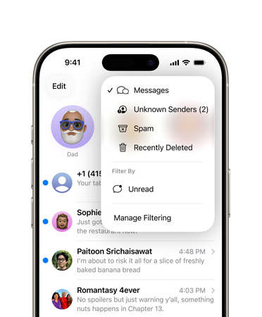 Un iPhone, la partie supérieure visible aux deux tiers, l’écran affiche l’app Messages avec le menu incrusté de la nouvelle fonctionnalité d’outils de filtrage